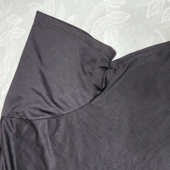 Old Navy Active Shirt - Picture 4 of 9